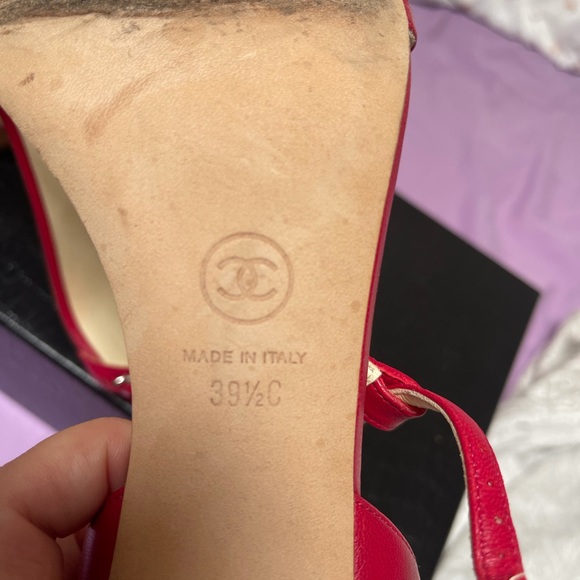 Chanel Interlocking CC Logo Leather T-Strap Sandals red 39.5 - Picture 5 of 7